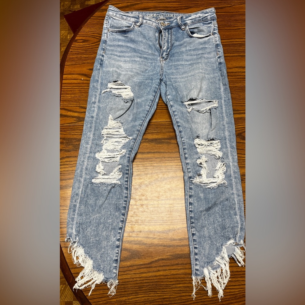 American Eagle Distressed Blue Jeans